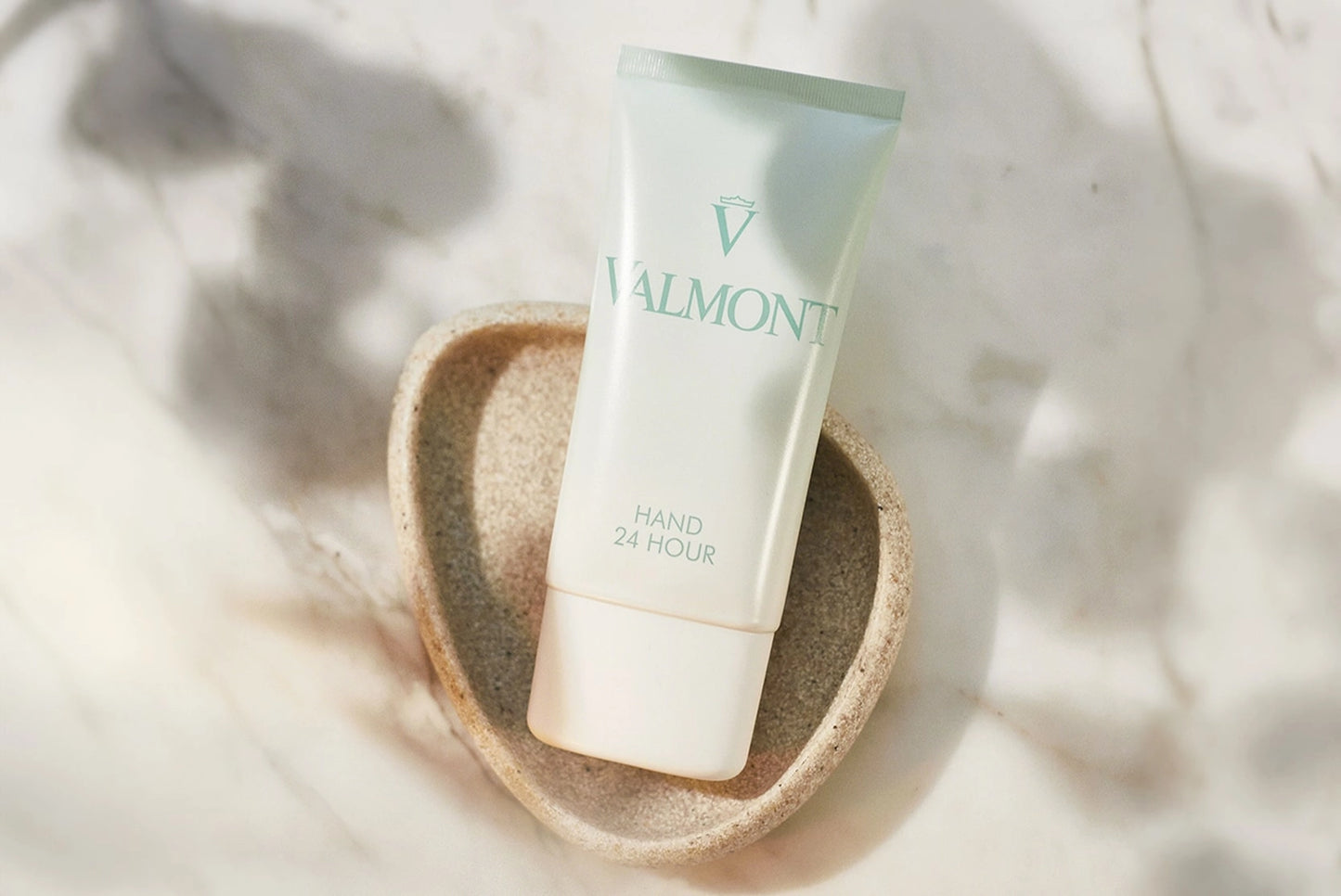 VALMONT Hand 24 hour 2.5 fl oz / 75 ml