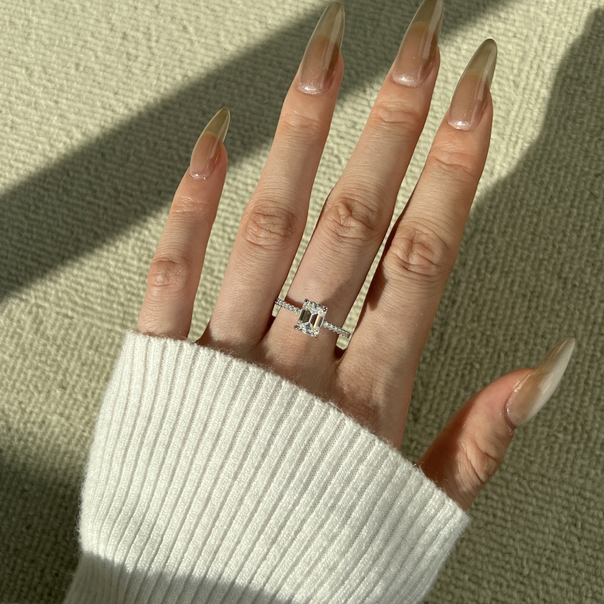 Alvère Ring - JOLERIS luxury gold ring - view 2