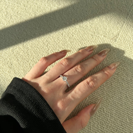 Love Ring - JOLERIS luxury gold ring - view 2